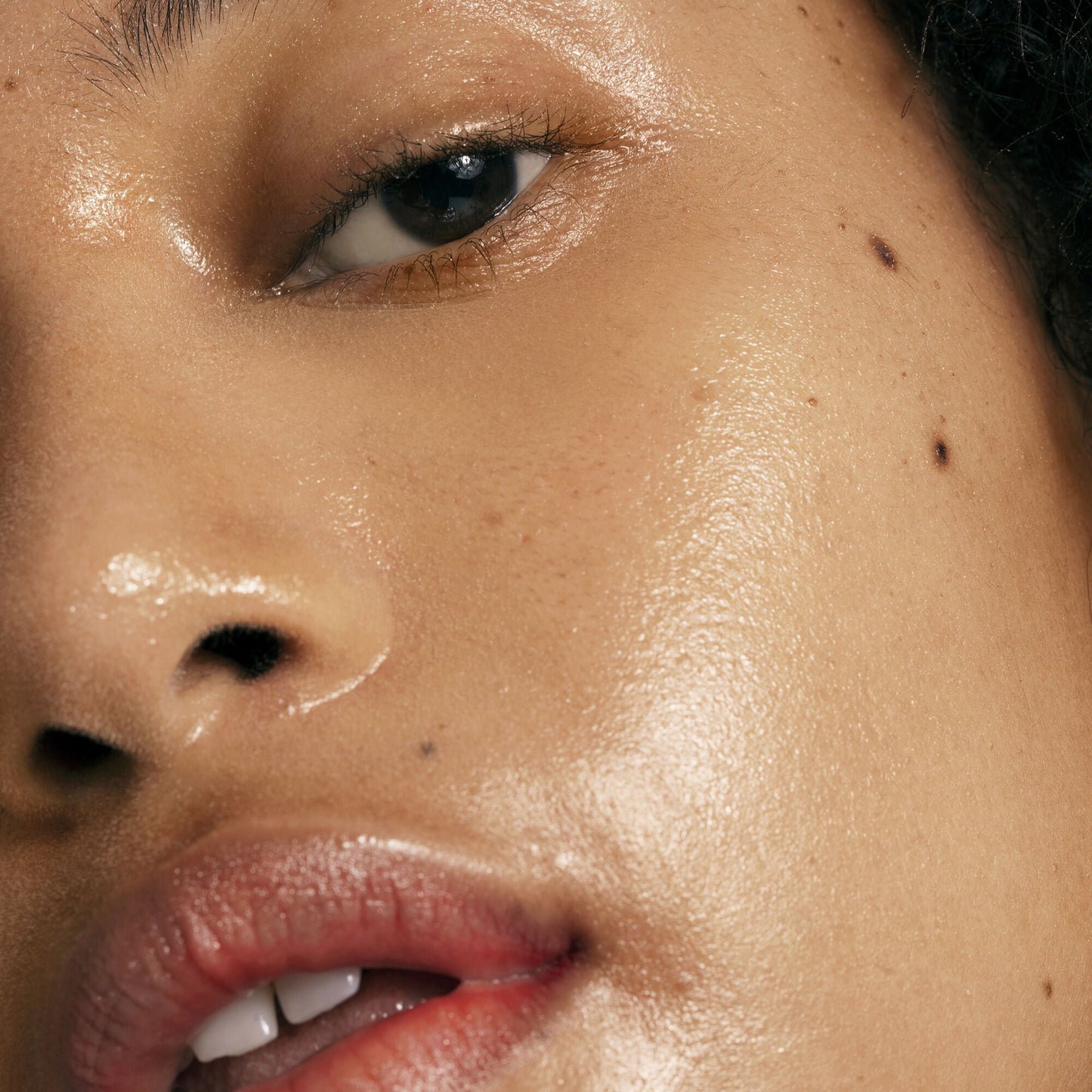 pure-skin-toner-j1 0122_Elf-Pure_Cindy_002_IGF.jpg