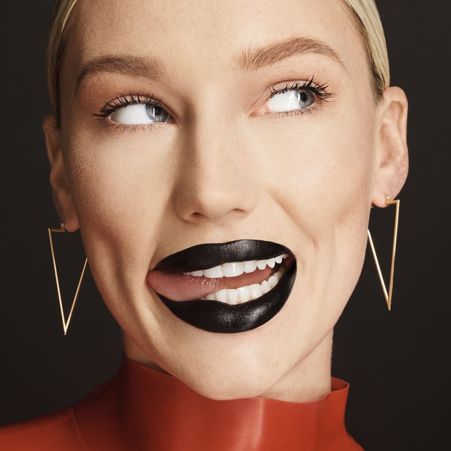 o-face-satin-lipstick-f2 071222_MD_Look4_0124_FINAL_RGB_IGF.jpg