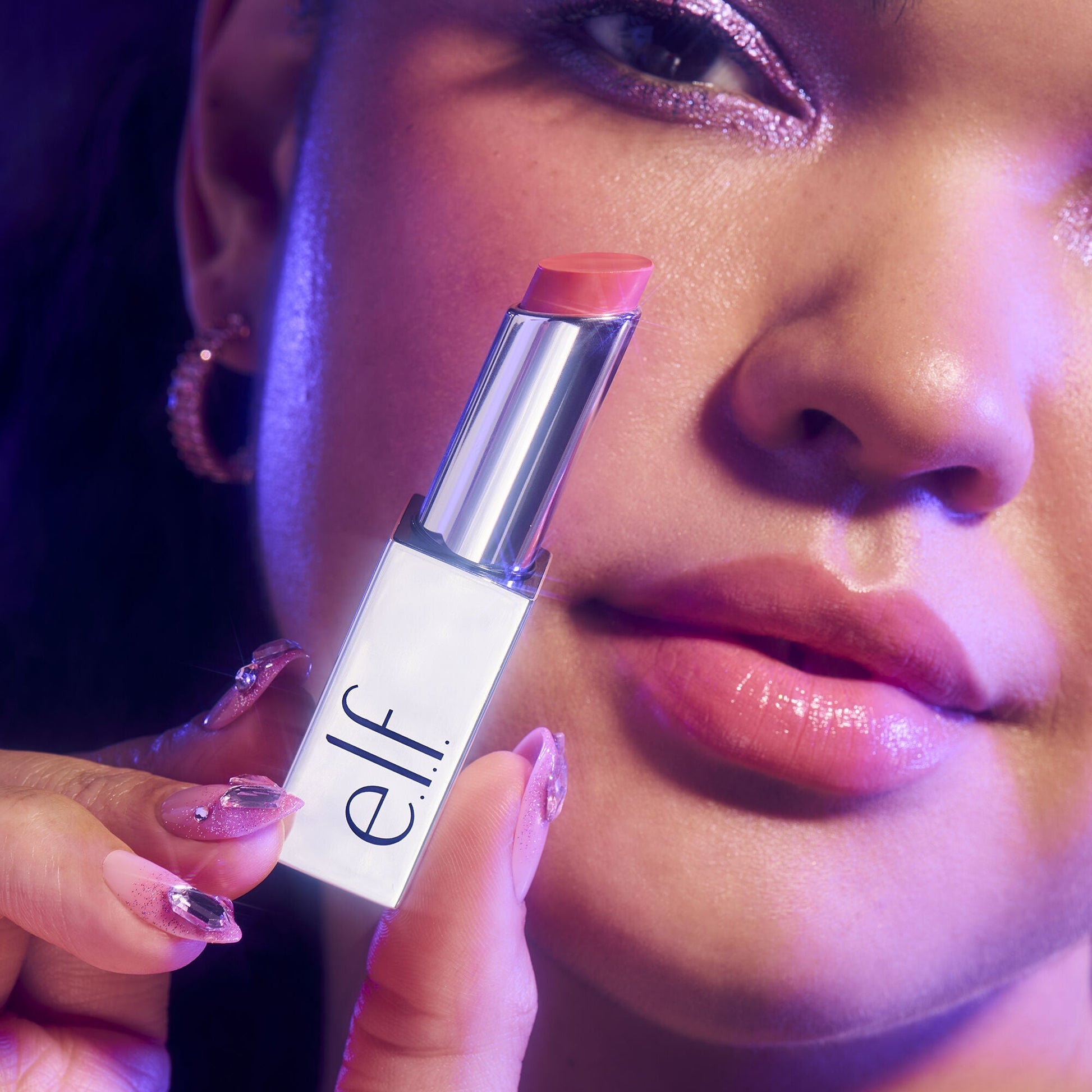 glow-reviver-lip-oil-stick-y1 072225_Breanna_SlipStick_1236_2000x2000_4adb6d91-4349-4c16-9f8e-036611f762d8.jpg