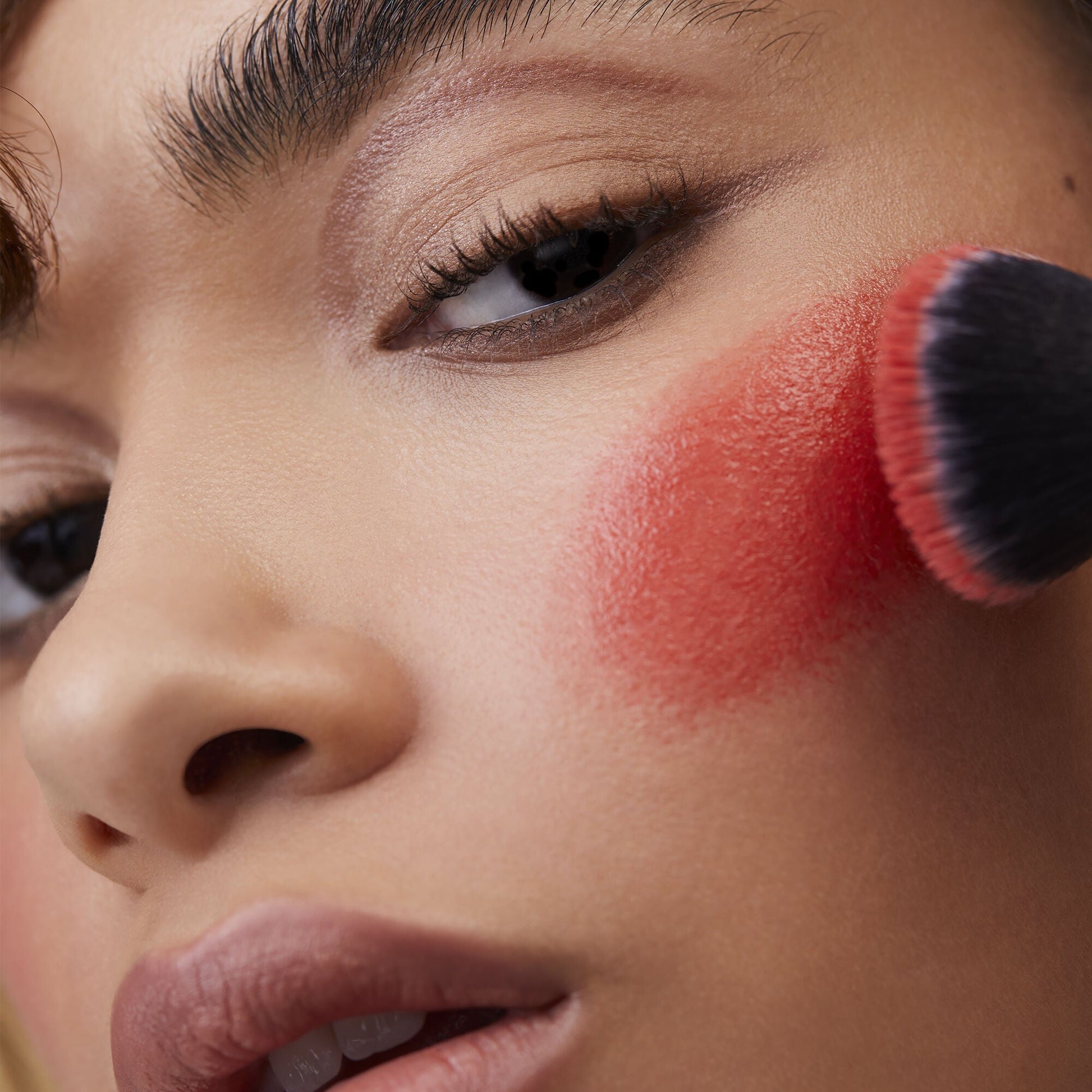 putty-blush-brush-a3 08112020_Alyssa_PuttyPrimerTrio-0241_IGF.jpg