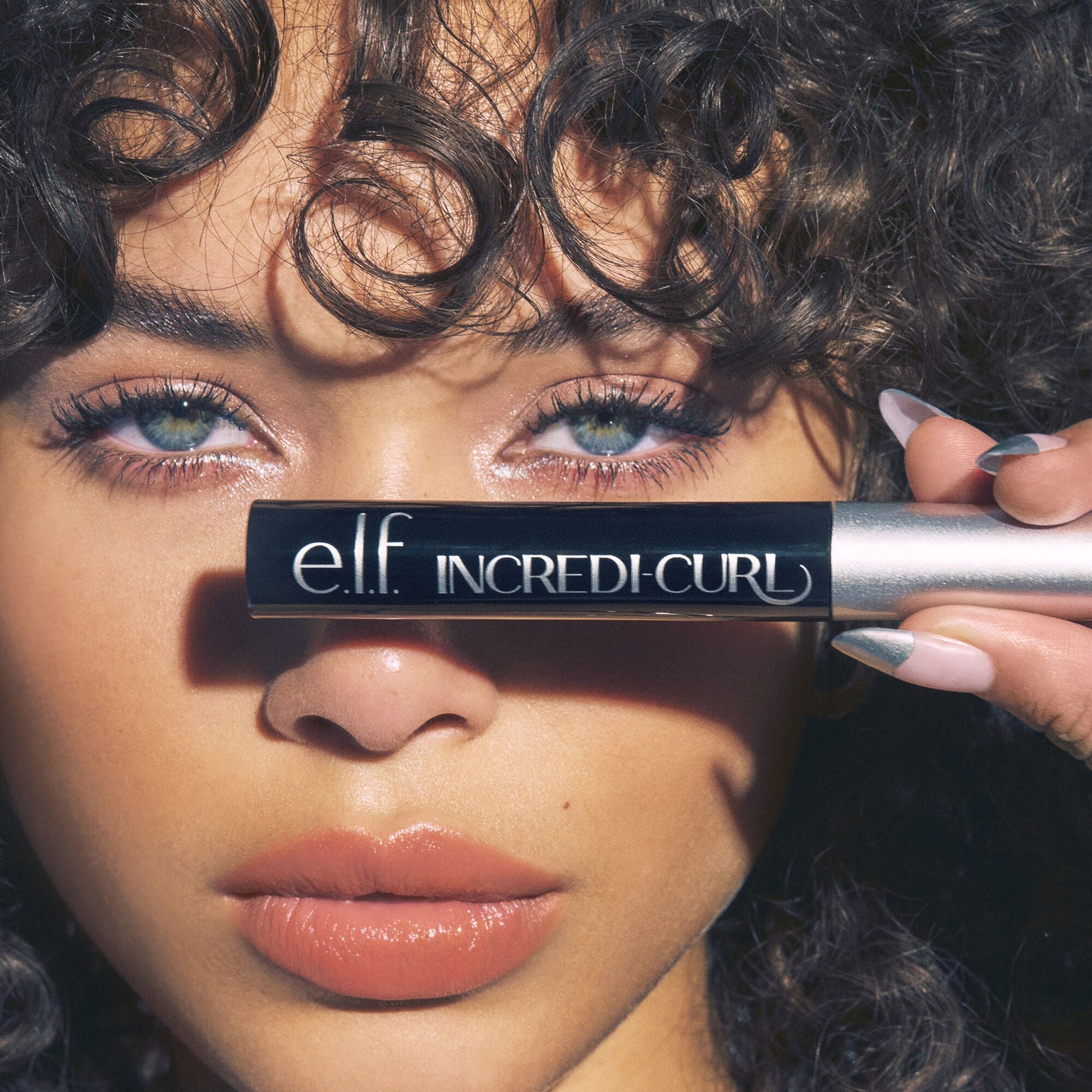 incredi-curl-mascara-l9 100724_elf_Alexa_IncrediCurl_After_0473_FINAL_V1_RGB_IGF_4909dedf-6085-4b66-b6fa-23af48640378.jpg