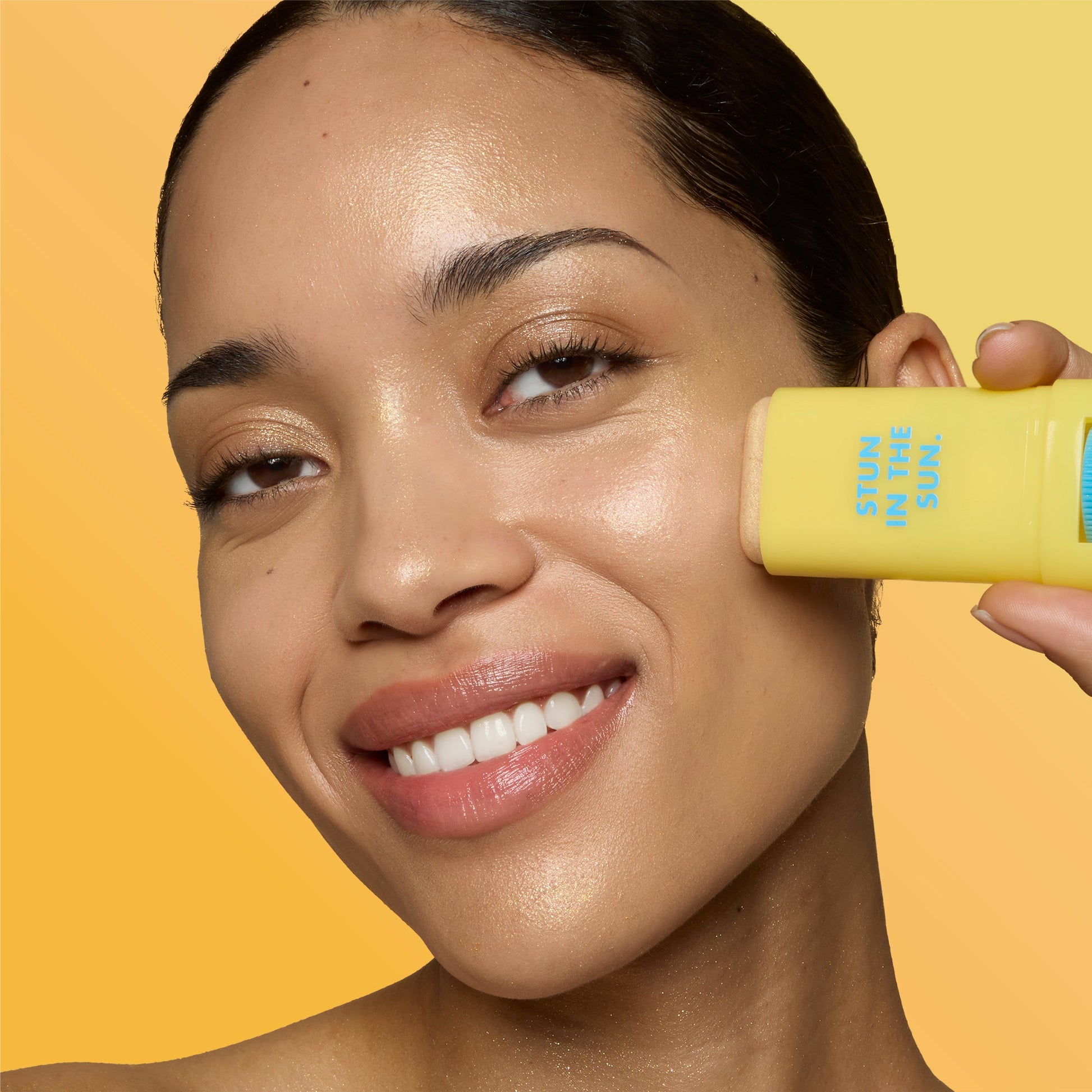 suntouchable-invisi-stick-spf-50-glitz-m0 57109_SUNTOUCHABLES_INVISI_STICK_CELINE_0221_V5.jpg