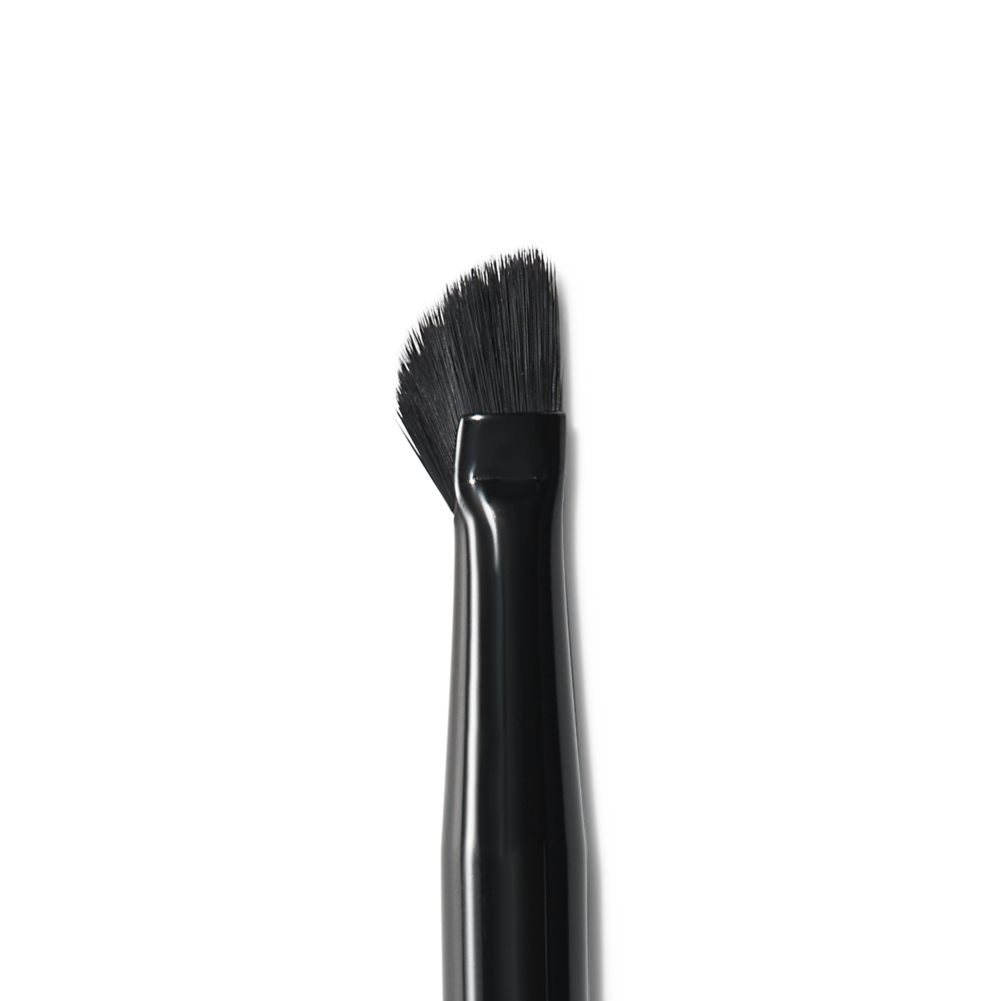 wing-it-liner-brush-n7 84091_MACRO_R.png