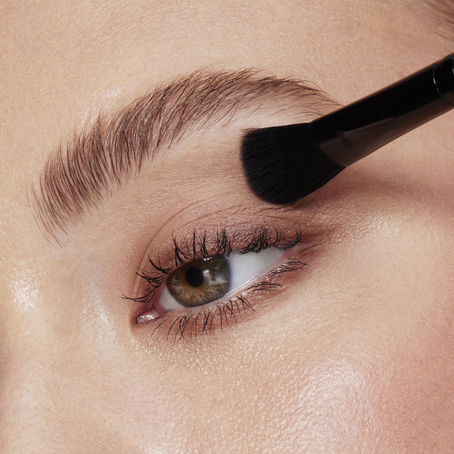 full-face-and-eye-makeup-brush-set-with-travel-case-d7 84674_FULL_FACE_EYE_BRUSH_SET_BLENDING_EYE_BRUSH_CARI_0137.jpg
