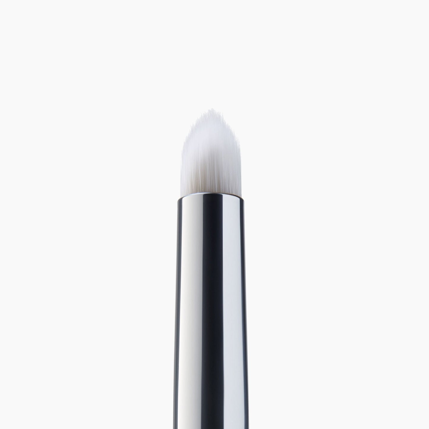 precision-smudge-brush-a1 85311_PrecisionSmudgeBrush_Macro_V2.jpg