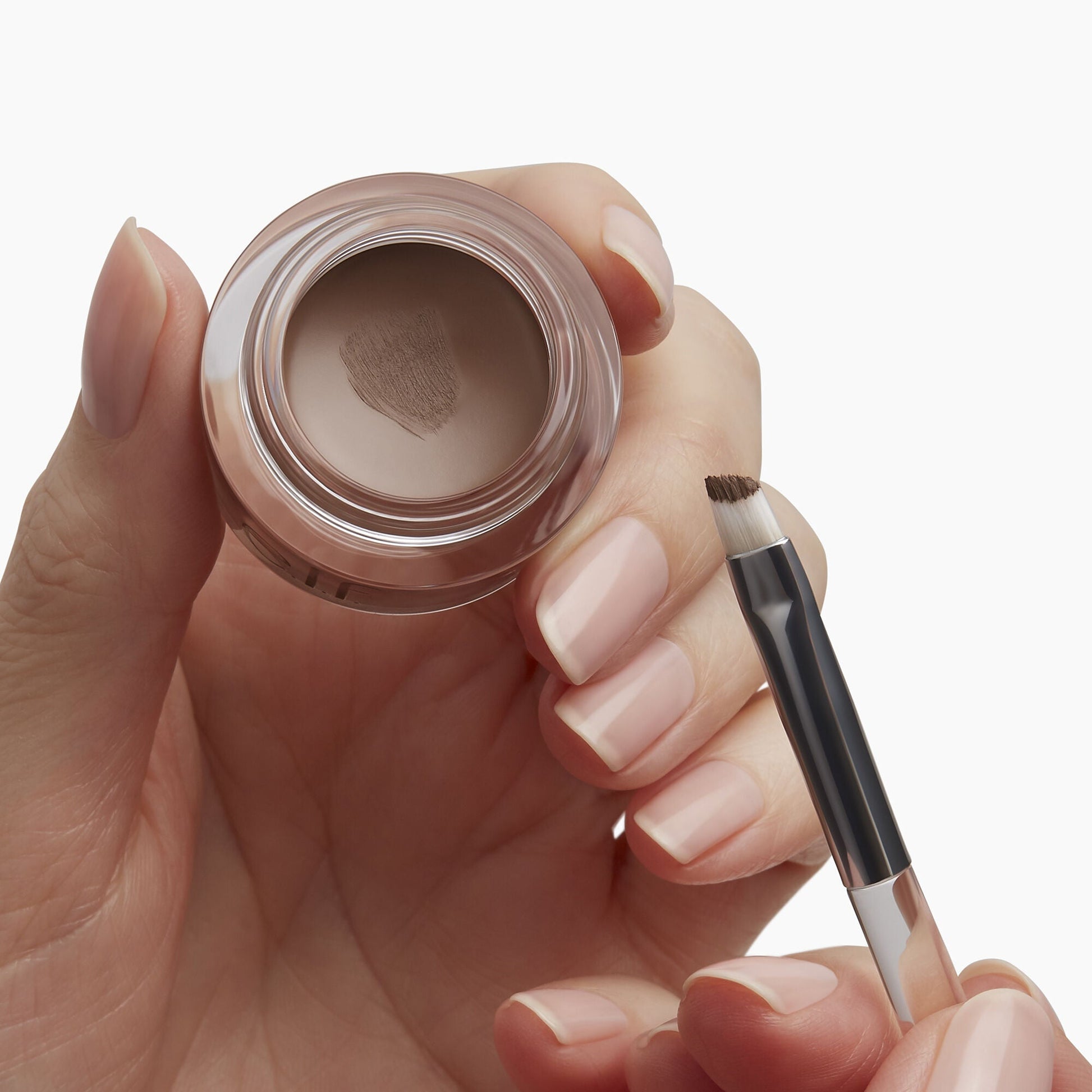 precision-dual-sided-eyebrow-brush-m2 85315_PrecisionDualSidedEyebrowBrush_Model.jpg